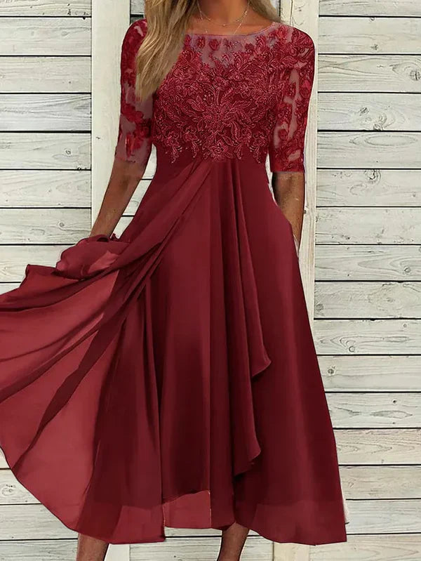 Sylvana - Te-lang blondekjole med broderi