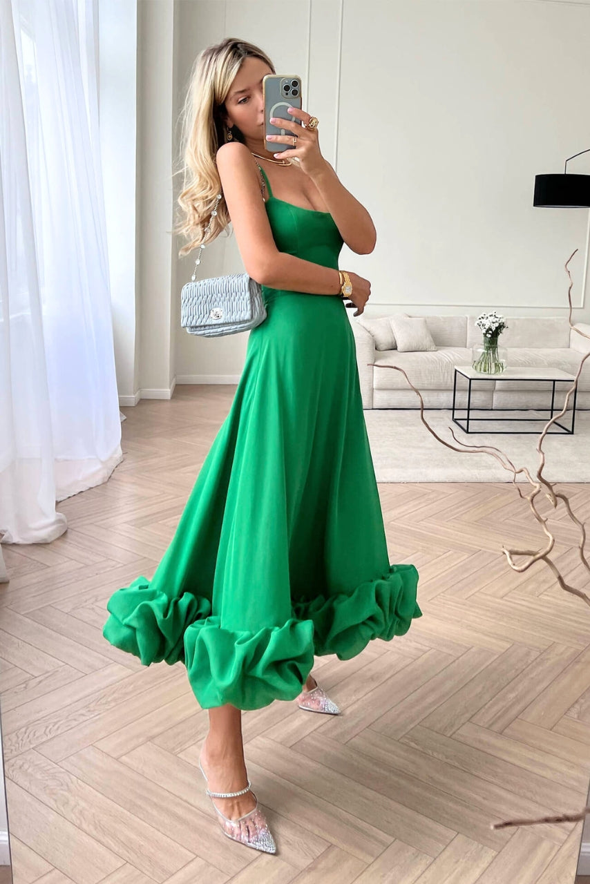 Ariana | Yndefuld, flagrende kjole