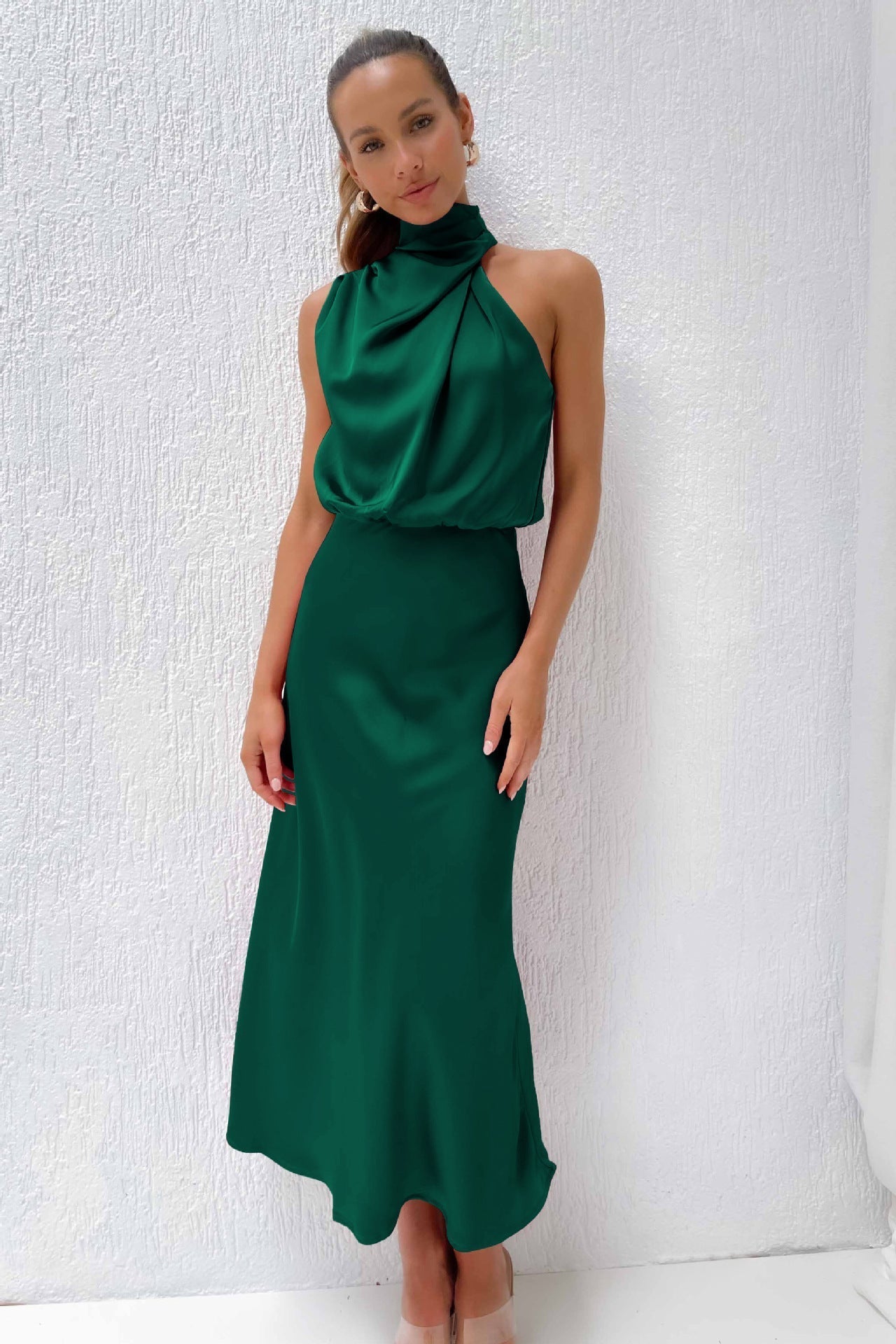 Eva - Lang Kjole med Halterneck