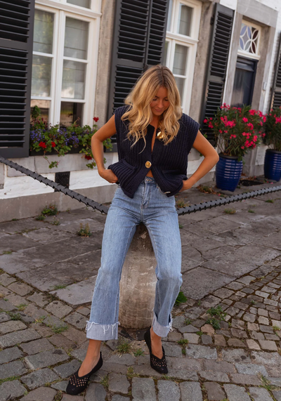CLARA - DEN CHICKE LAG-PÅ-LAG STRIKVEST