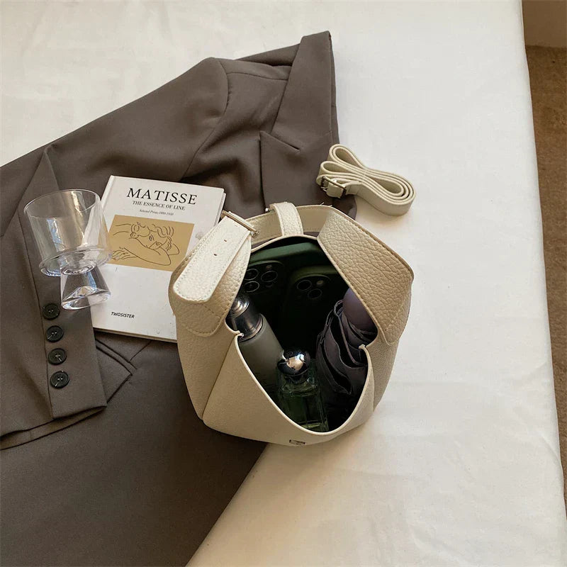 iris™ – moderne bucket taske i læderlook