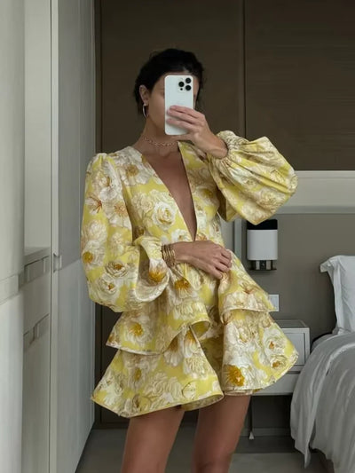 Raelynn - Blomsterprintet Flæsekjole