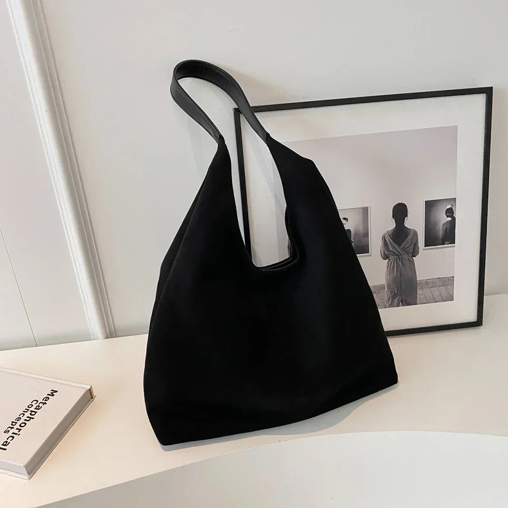 freja™ – blød skuldertaske i ruskindsstil