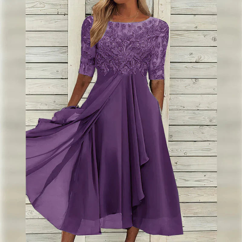Sylvana - Te-lang blondekjole med broderi
