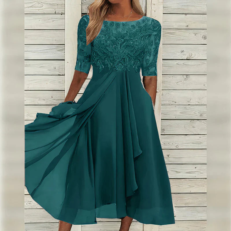 Sylvana - Te-lang blondekjole med broderi