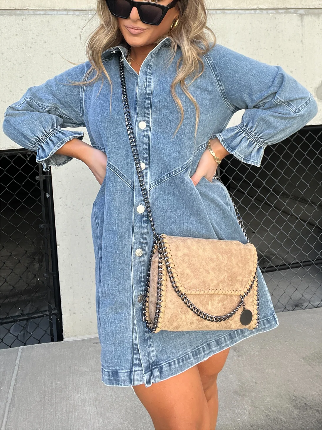 Galilea - Chic Midi-kjole i denim med nedadgående krave