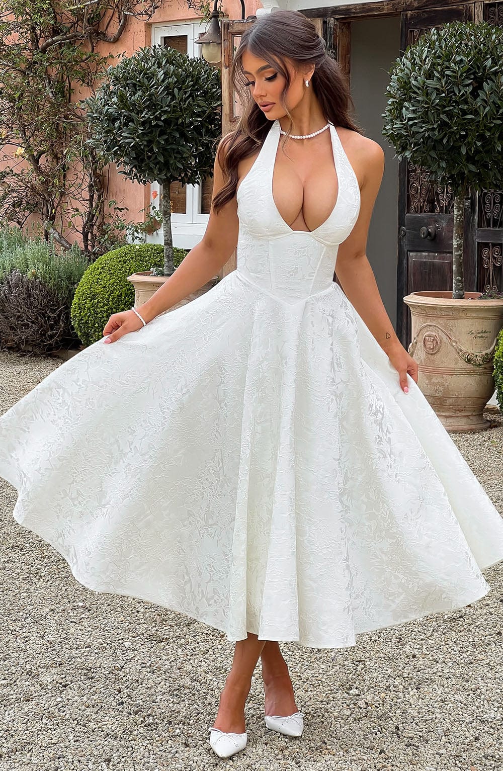 Niamh - Elegant Broderet Dyb V-ærmeløs Kjole