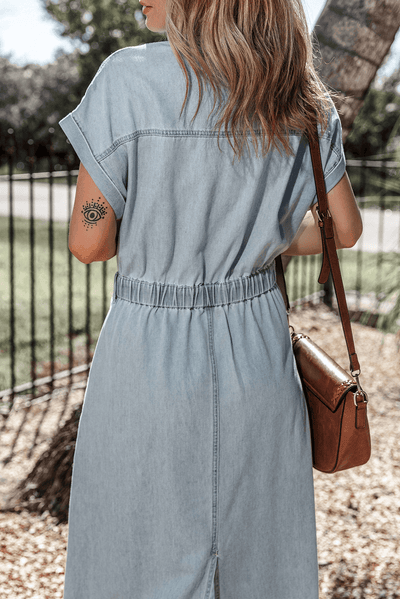 Katrine | Elegant Denimkjole med Korte Flagermusærmer