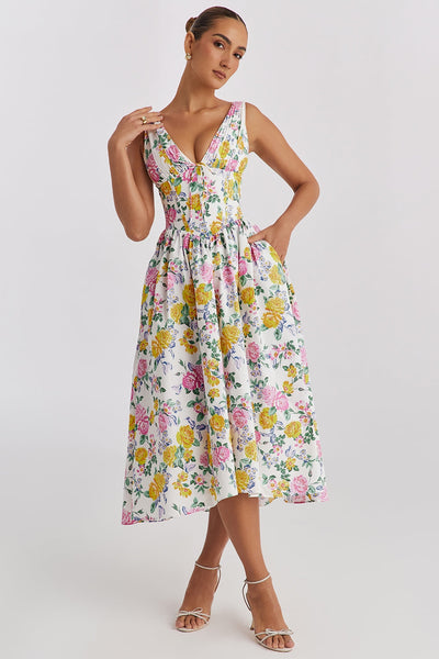 Aeliana - Elegant og flatterende sommerkjole