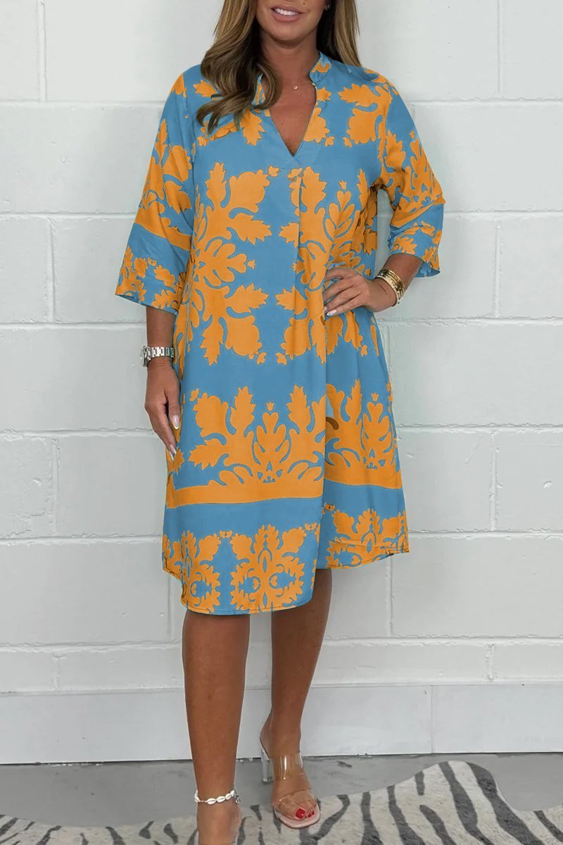 Kenzie - Bohemian Retro Print Kjole med V-hals og Beskårne Ærmer