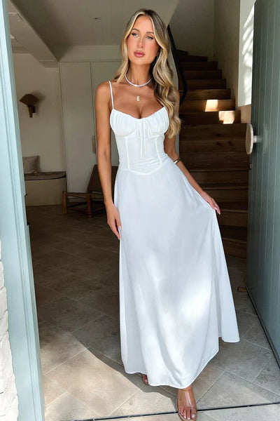 Cambria - Elegant maxi-omslagskjole med spaghettistropper